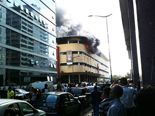 Resgate de homem durante incêndio no Instituto de Cacau da BA