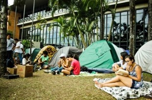 Mulheres que teriam sofrido abuso sexual na Câmara acusam manifestantes de omissão