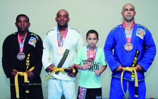 CIDADE FATURA 5 MEDALHAS DE JIU-JÍTSU