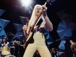 Morre aos 70 anos o cantor e guitarrista de blues Johnny Winter