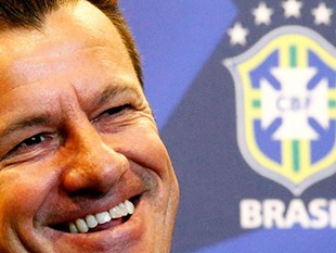 Dunga convoca dupla do Cruzeiro e mantém 10 jogadores da Copa-2014