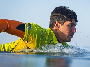 Medina e Pupo avançam às quartas, e Kelly Slater vai para a repescagem