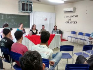 PM PARTICIPA DE DEBATE EM ESCOLA 