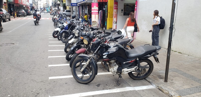 “QUANTO A PREFEITURA ESTÁ GASTANDO PARA PINTAR AS RUAS?”