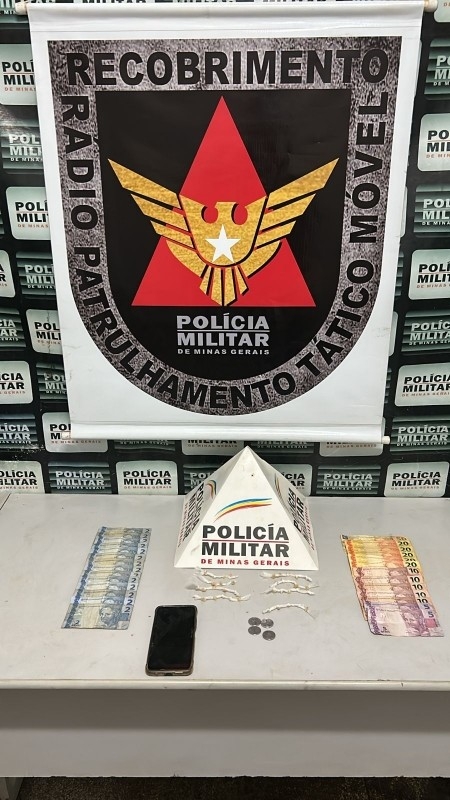 ADOLESCENTE É DETIDO POR TRÁFICO DE DROGAS