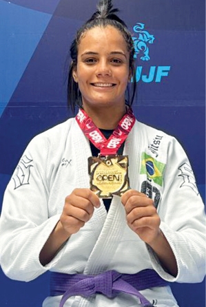 ATLETA LOCAL FATURA MAIS DOIS TÍTULOS, EM CURITIBA E SÃO PAULO