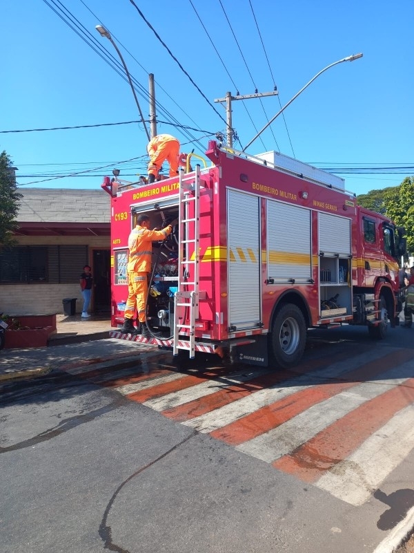INCÊNDIO EM CHURRASQUEIRA DE RESTAURANTE 