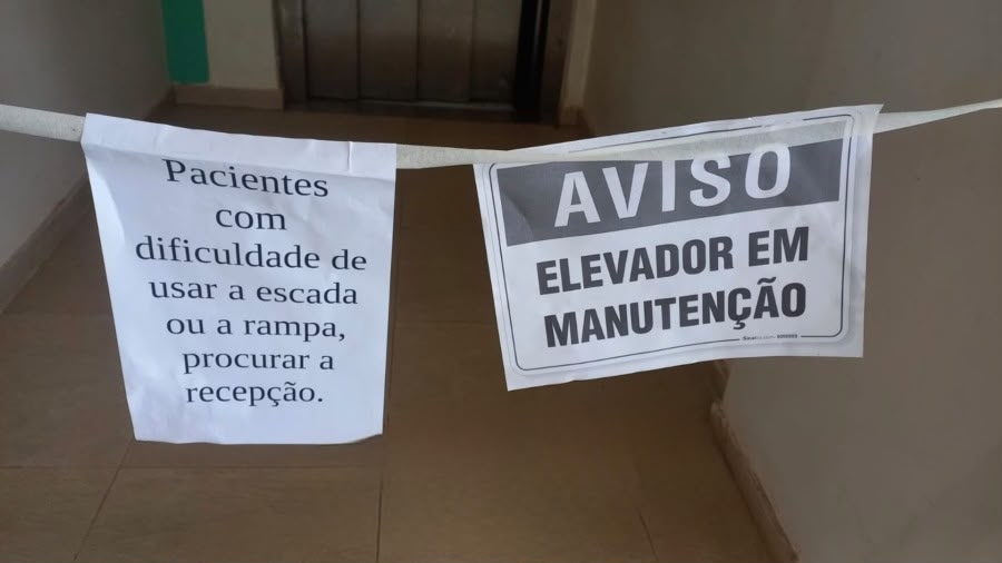 ELEVADOR ESTRAGADO GERA INSATISFAÇÃO (2)